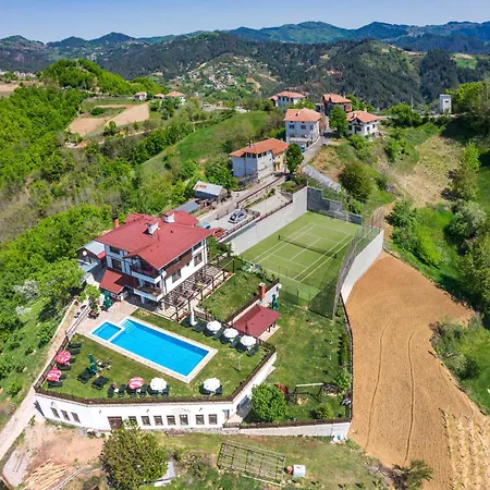 Slaveykova Kashta 2*